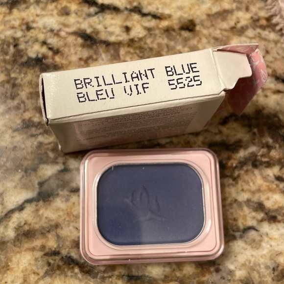 Vintage Mary Kay Brilliant Blue Eyeshadow - Picture 2 of 3